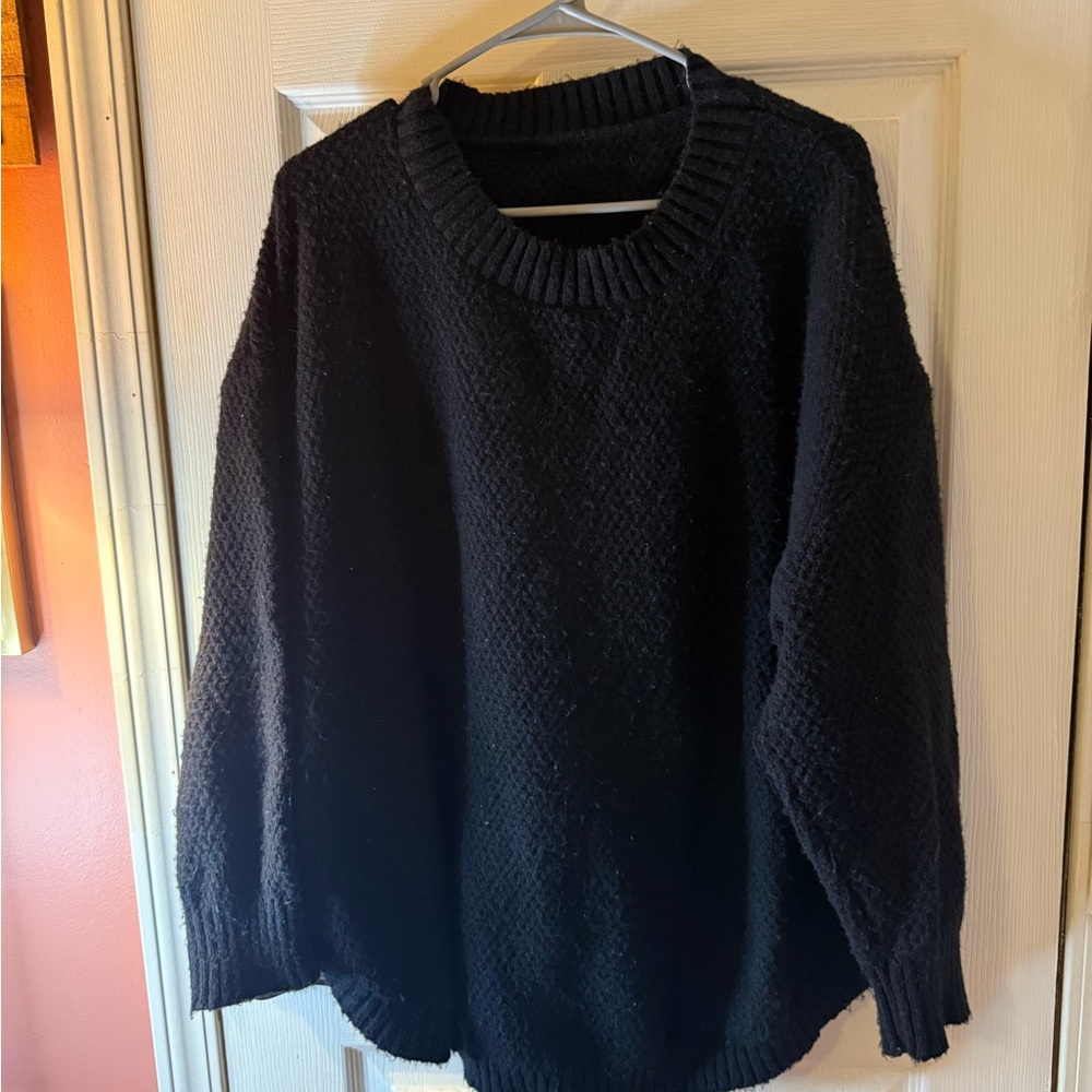 (SALE) SHEIN Black Knit Sweater